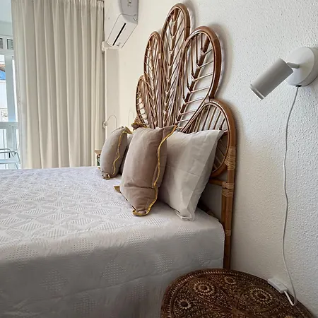 Апартаменти Sunlight - Soleado Con Balcon Y Piscina En El Centro De *