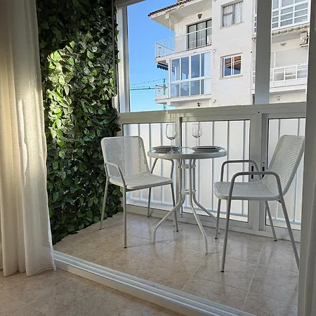 Апартаменти Sunlight - Soleado Con Balcon Y Piscina En El Centro De