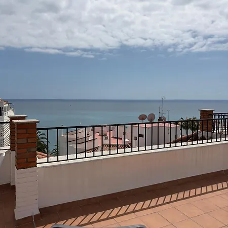 Апартаменти Sunlight - Soleado Con Balcon Y Piscina En El Centro De