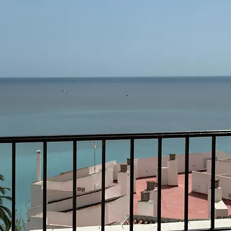 Апартаменти Sunlight - Soleado Con Balcon Y Piscina En El Centro De